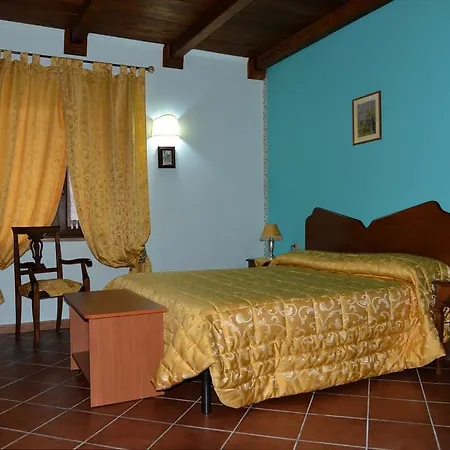 Bioagriturismo Sant'elia Çiftlik konaklama *